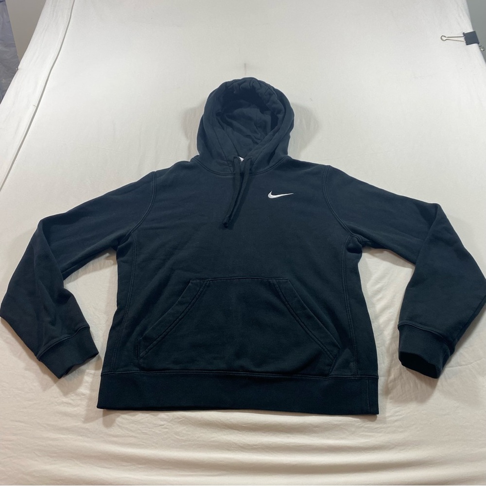 Nike Black Hoodie with Swoosh kangaroo pockets casual athletic sweatshirt